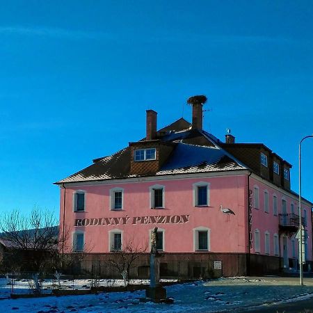 Penzion Mlynicky Dvur Cervena Voda Exterior foto
